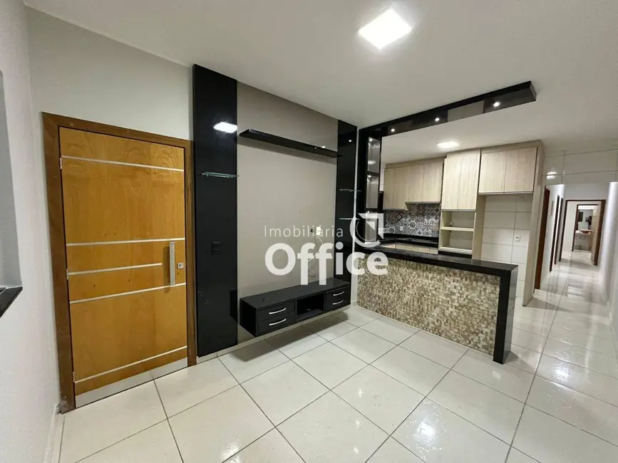 Casa com 3 quartos à venda, 180m2 em São João, Anapolis - GO - imagem 8 Foto 8 de Casa com 3 quartos à venda, 180m2 em São João, Anapolis - GO