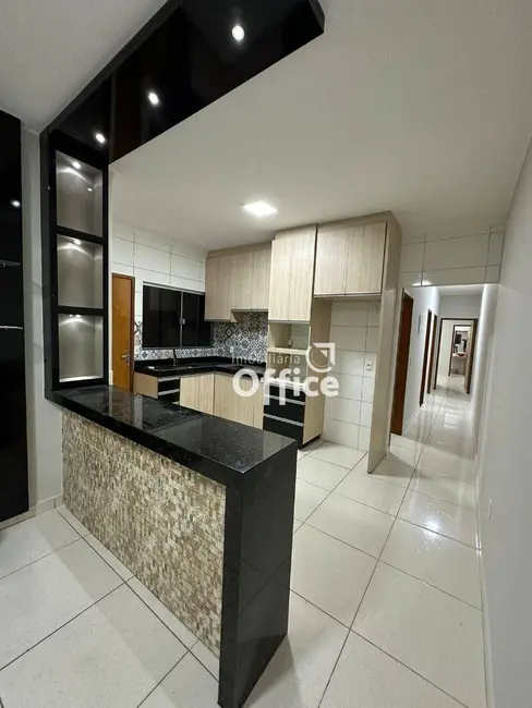 Casa com 3 quartos à venda, 180m2 em São João, Anapolis - GO - imagem 3 Foto 3 de Casa com 3 quartos à venda, 180m2 em São João, Anapolis - GO