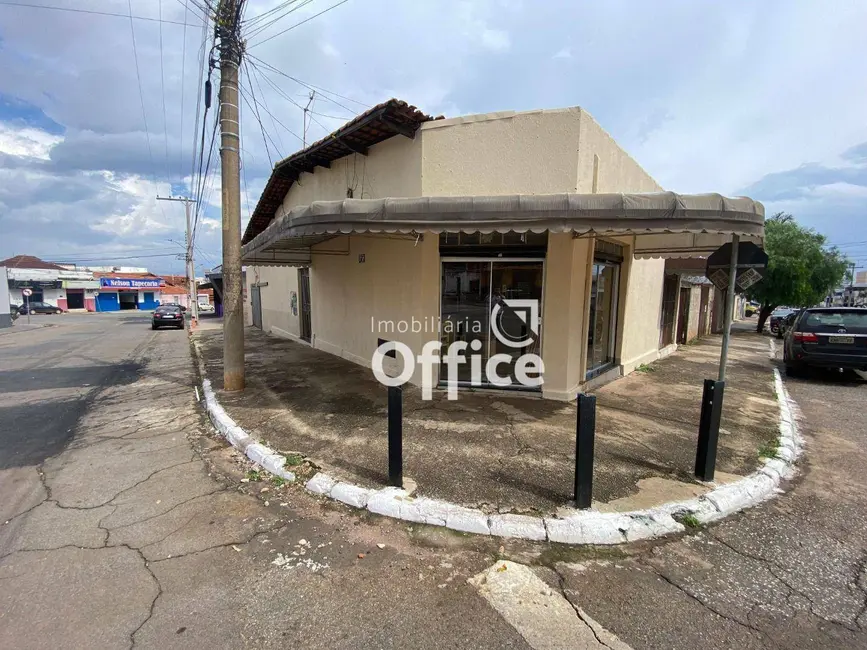 Foto 1 de Casa com 2 quartos à venda, 181m2 em Setor Central, Anapolis - GO