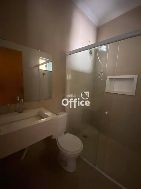Casa com 2 quartos à venda, 181m2 em Setor Central, Anapolis - GO - imagem 7 Foto 7 de Casa com 2 quartos à venda, 181m2 em Setor Central, Anapolis - GO