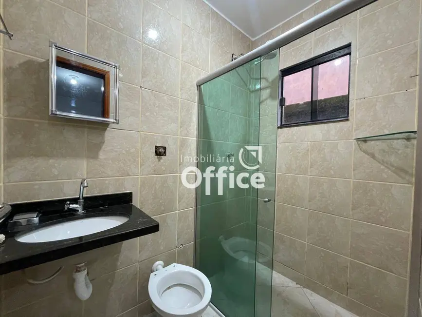 Foto 5 de Casa com 3 quartos à venda, 300m2 em Residencial Geovanni Braga, Anapolis - GO