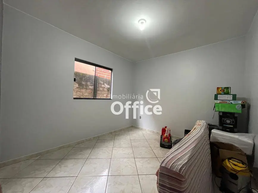 Foto 4 de Casa com 3 quartos à venda, 300m2 em Residencial Geovanni Braga, Anapolis - GO