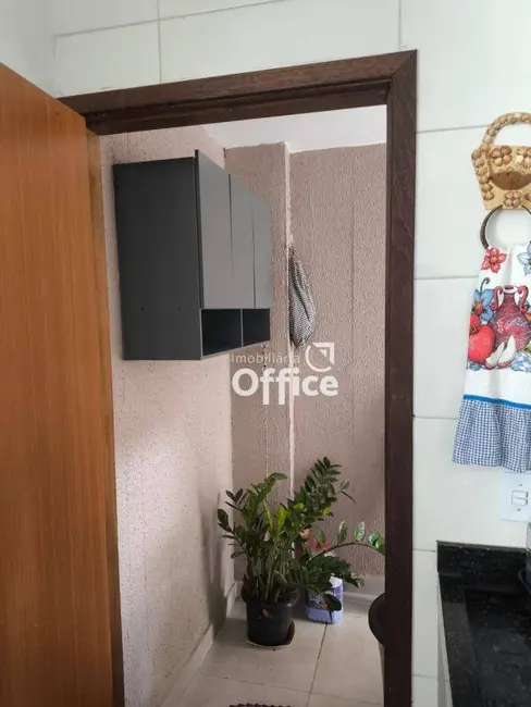 Foto 2 de Casa com 2 quartos à venda, 100m2 em Anapolis - GO