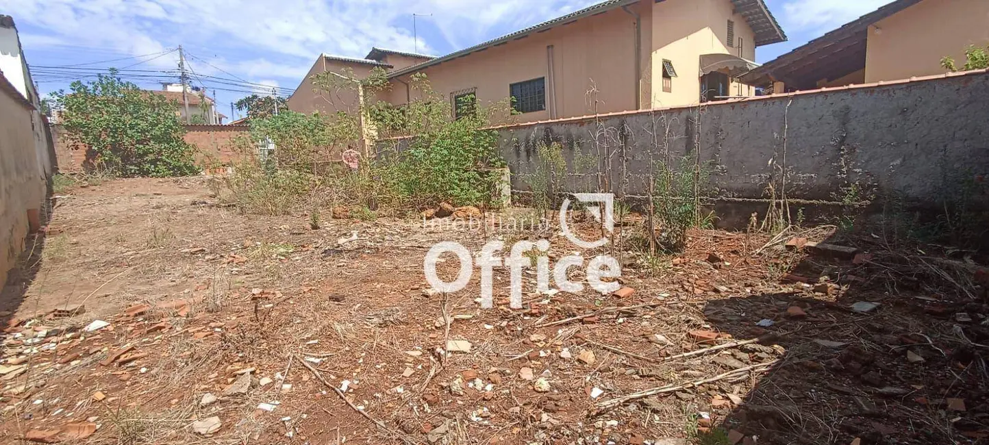 Foto 4 de Terreno / Lote à venda, 300m2 em Jardim Ana Paula, Anapolis - GO