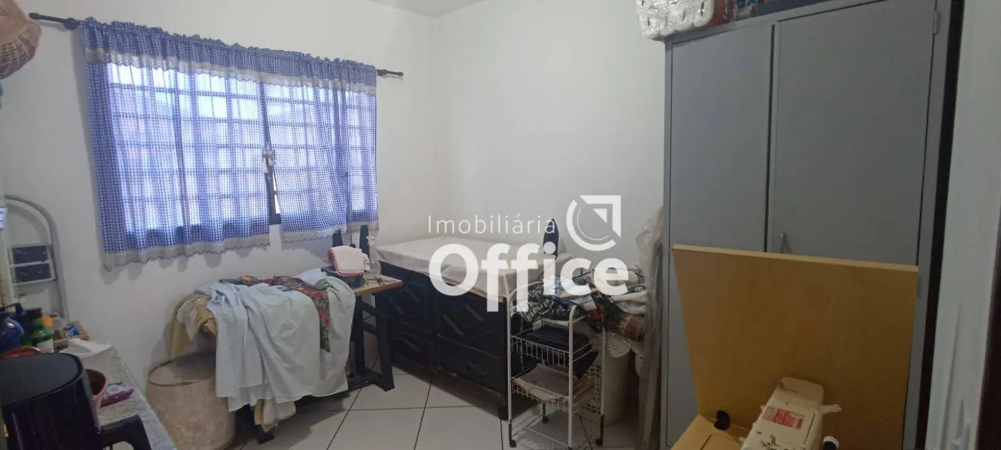 Foto 8 de Casa com 3 quartos à venda, 300m2 em Jardim Ana Paula, Anapolis - GO