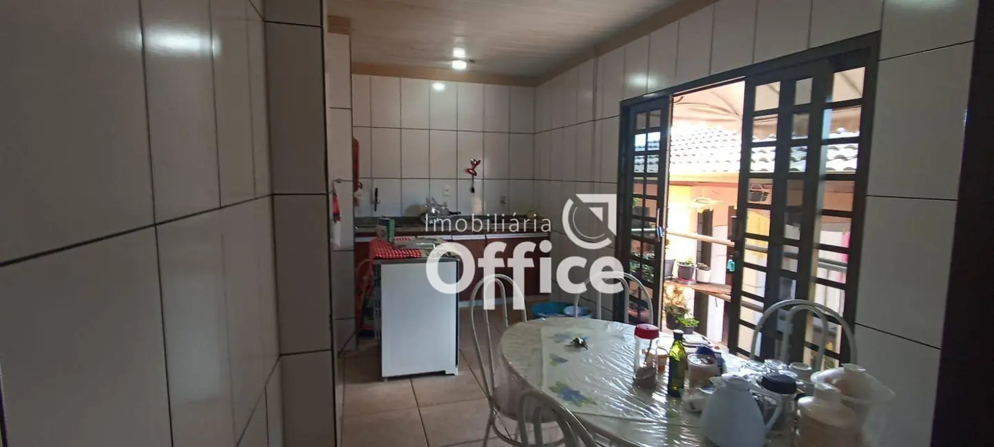 Foto 7 de Casa com 3 quartos à venda, 300m2 em Jardim Ana Paula, Anapolis - GO