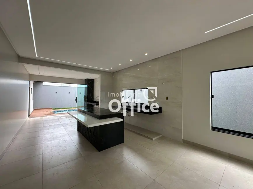 Foto 6 de Casa com 3 quartos à venda, 300m2 em Anapolis - GO
