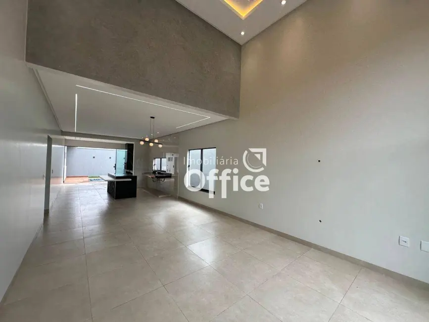 Foto 5 de Casa com 3 quartos à venda, 300m2 em Anapolis - GO