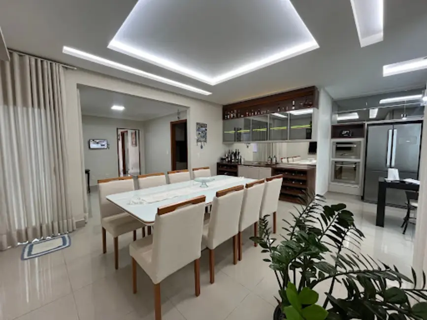 Foto 4 de Casa com 3 quartos à venda, 175m2 em Setor Sul Jamil Miguel, Anapolis - GO