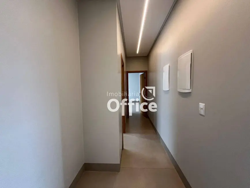 Foto 8 de Casa de Condomínio com 3 quartos à venda, 360m2 em Residencial Ayrton Senna, Anapolis - GO