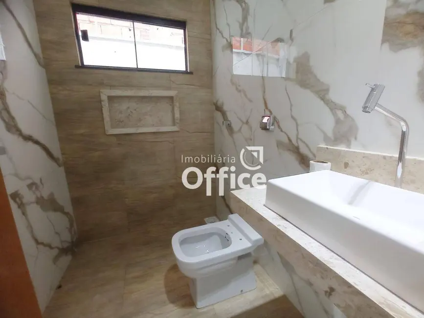Foto 4 de Casa com 3 quartos à venda, 200m2 em Residencial Cerejeiras, Anapolis - GO