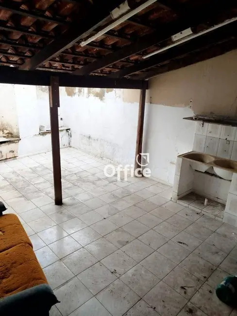Foto 3 de Casa com 3 quartos à venda, 200m2 em São Lourenço, Anapolis - GO