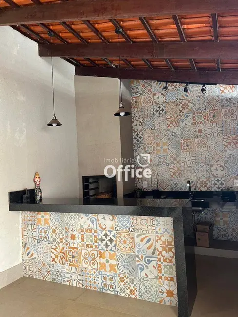 Sobrado com 3 quartos à venda, 225m2 em Cidade Jardim, Anapolis - GO - imagem 4 Foto 4 de Sobrado com 3 quartos à venda, 225m2 em Cidade Jardim, Anapolis - GO