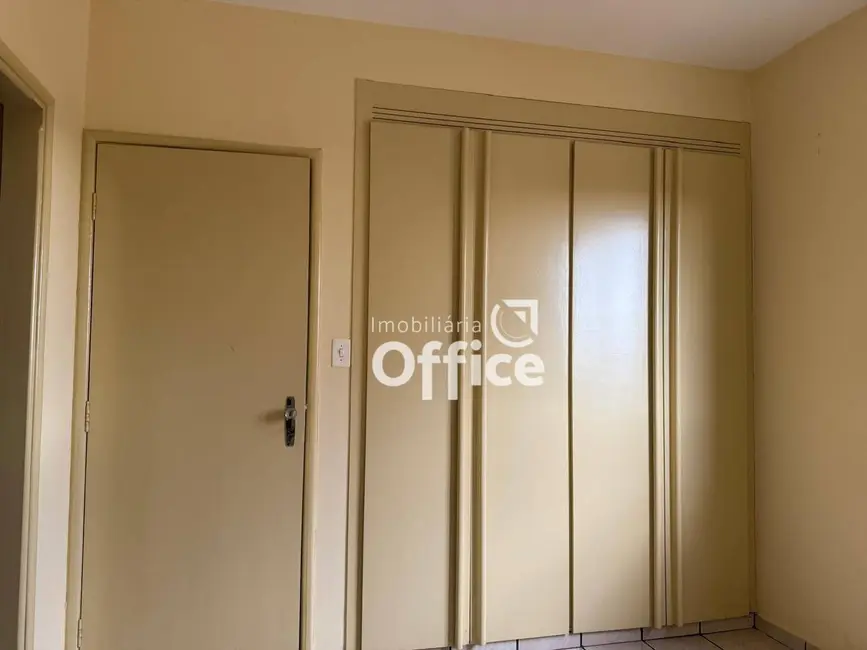 Foto 3 de Apartamento com 4 quartos à venda, 110m2 em Jundiaí, Anapolis - GO