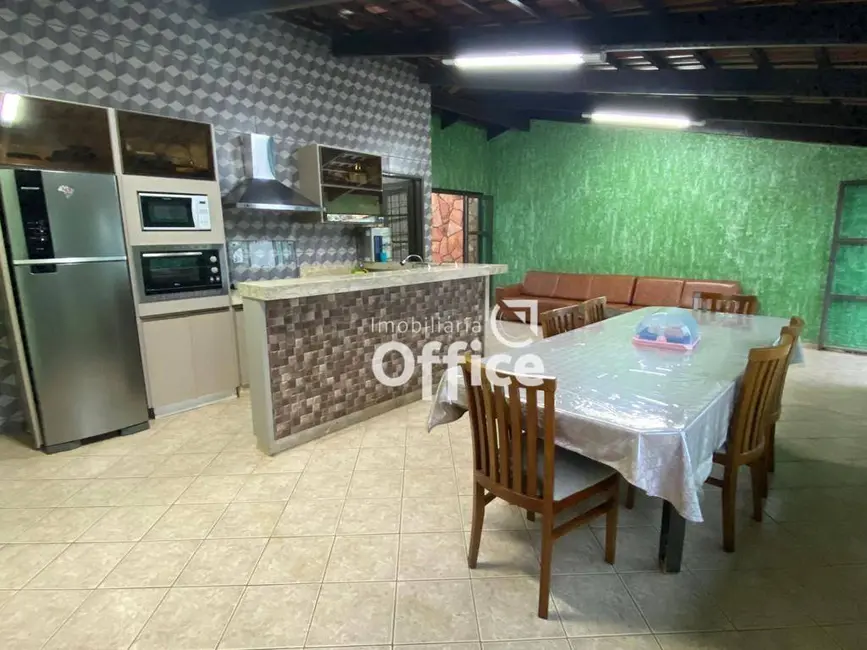 Sobrado com 5 quartos à venda, 420m2 em Jardim Alexandrina, Anapolis - GO - imagem 5 Foto 5 de Sobrado com 5 quartos à venda, 420m2 em Jardim Alexandrina, Anapolis - GO