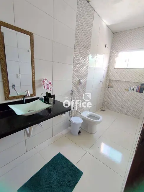 Casa com 3 quartos à venda, 300m2 em Anexo Itamaraty, Anapolis - GO - imagem 7 Foto 7 de Casa com 3 quartos à venda, 300m2 em Anexo Itamaraty, Anapolis - GO