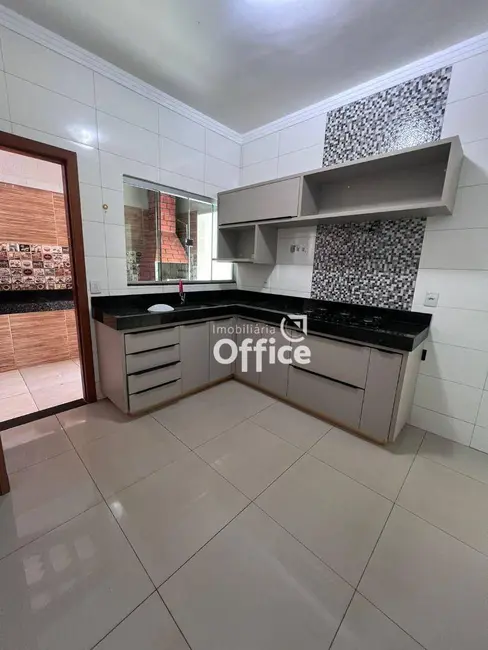 Casa com 3 quartos à venda, 150m2 em Parque Brasília 2ª Etapa, Anapolis - GO - imagem 3 Foto 3 de Casa com 3 quartos à venda, 150m2 em Parque Brasília 2ª Etapa, Anapolis - GO