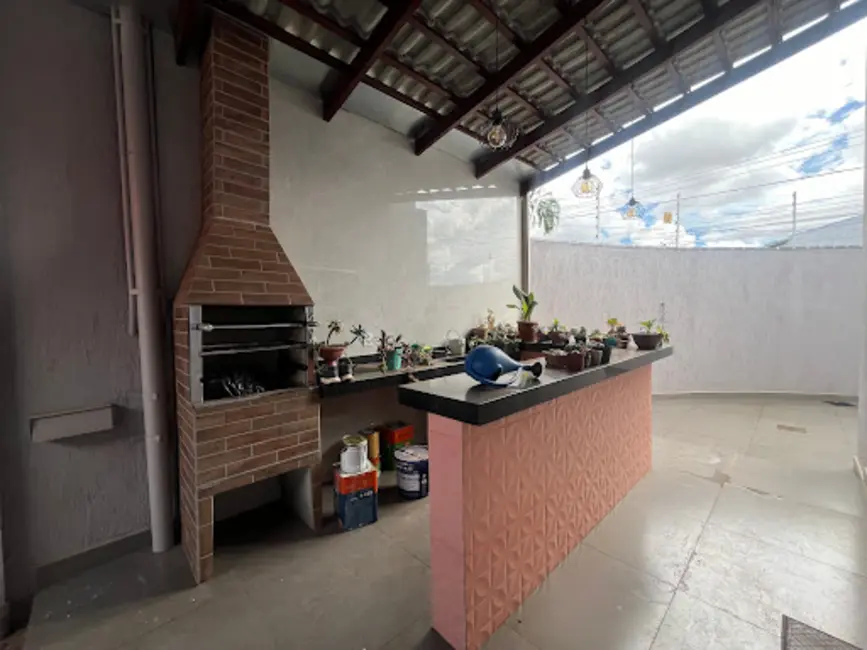 Foto 3 de Casa com 3 quartos à venda, 200m2 em Residencial Vale do Sol, Anapolis - GO