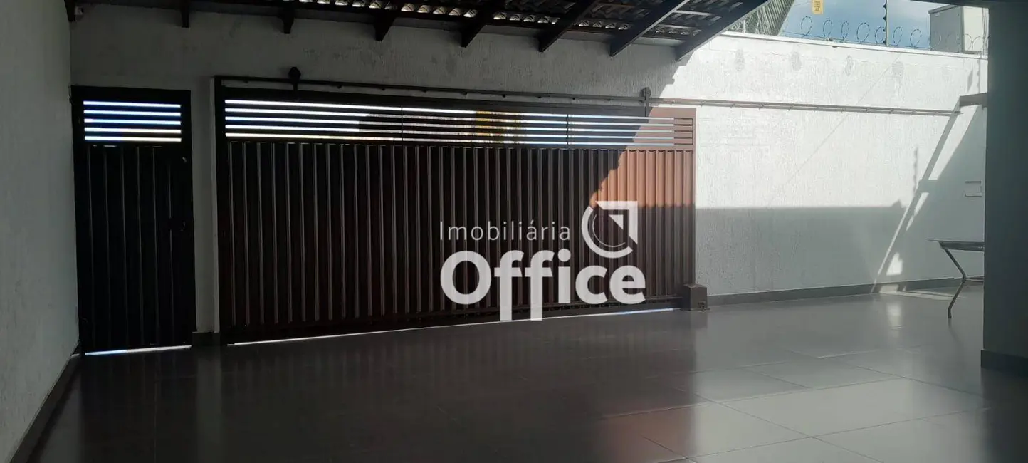 Casa com 3 quartos à venda, 192m2 em Anapolis - GO - imagem 3 Foto 3 de Casa com 3 quartos à venda, 192m2 em Anapolis - GO