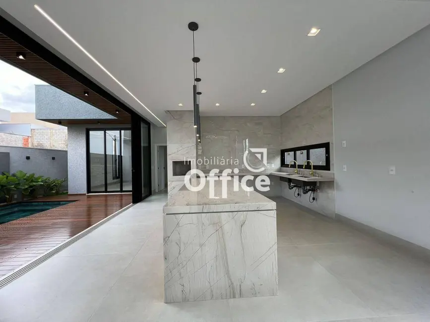 Foto 7 de Casa de Condomínio com 4 quartos à venda, 360m2 em Residencial Ayrton Senna, Anapolis - GO