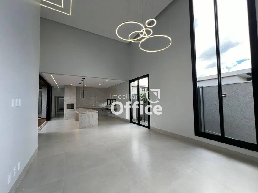 Foto 4 de Casa de Condomínio com 4 quartos à venda, 360m2 em Residencial Ayrton Senna, Anapolis - GO