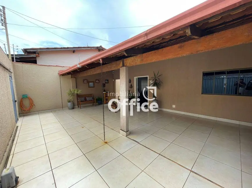 Foto 2 de Casa com 3 quartos à venda, 280m2 em São Carlos, Anapolis - GO