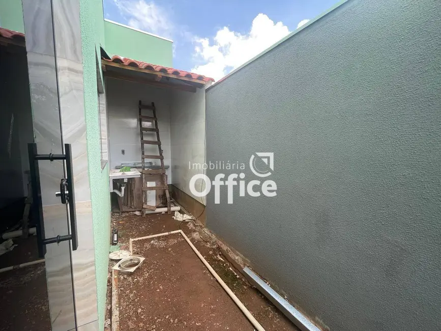 Casa com 3 quartos à venda, 195m2 em Calixtolândia, Anapolis - GO - imagem 4 Foto 4 de Casa com 3 quartos à venda, 195m2 em Calixtolândia, Anapolis - GO