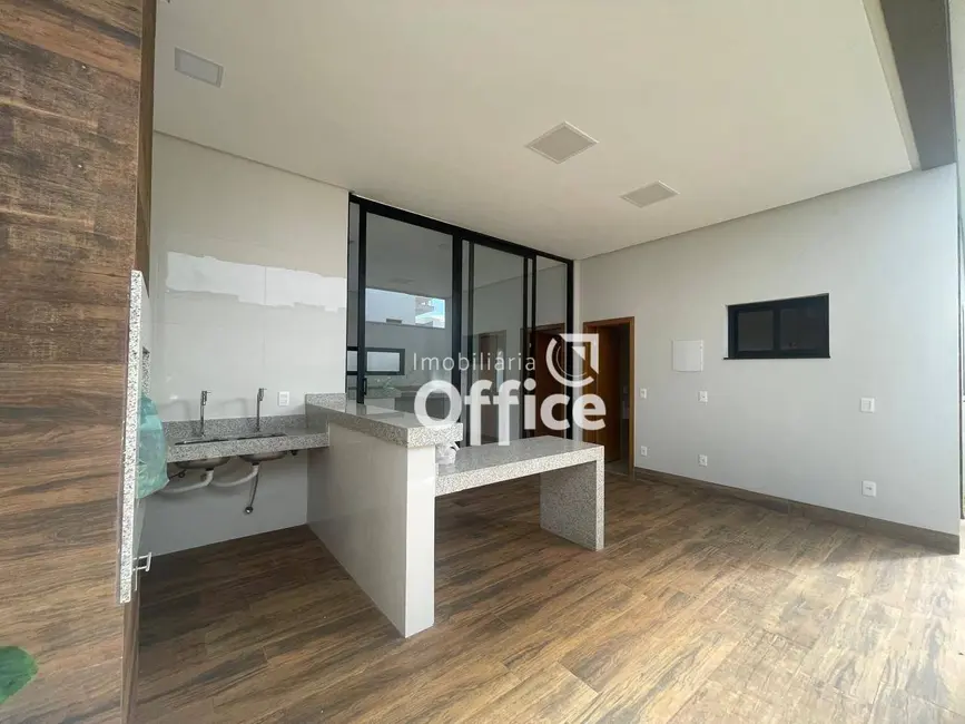 Foto 8 de Casa com 3 quartos à venda, 300m2 em Condomínio Residencial Grand Trianon, Anapolis - GO