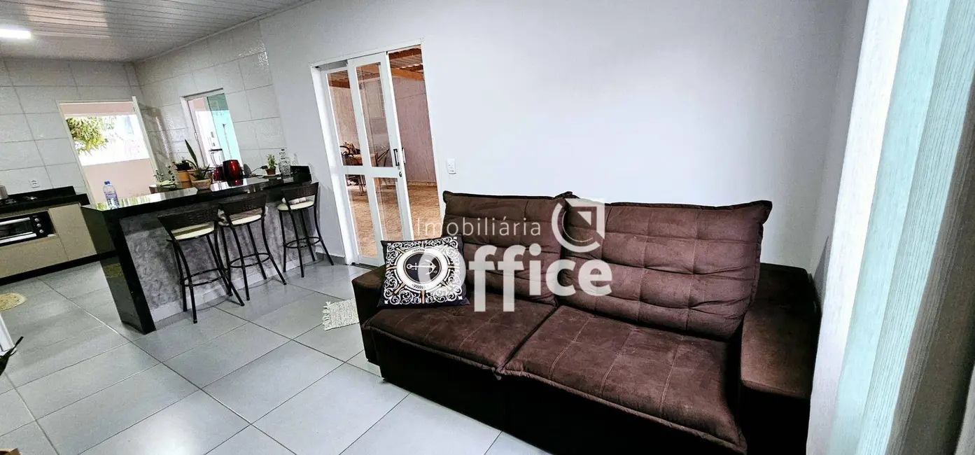 Foto 4 de Casa com 2 quartos à venda, 258m2 em Vila Jaiara, Anapolis - GO