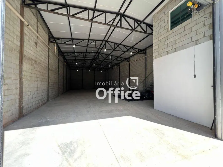 Foto 2 de Armazém / Galpão à venda, 300m2 em Setor Sul Jamil Miguel, Anapolis - GO