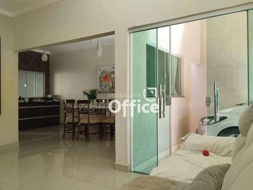 Foto 5 de Casa com 3 quartos à venda, 300m2 em Residencial Vale do Sol, Anapolis - GO