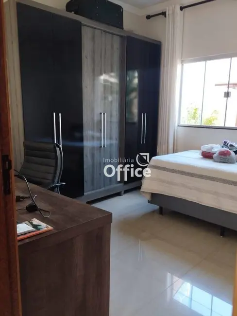 Foto 3 de Casa com 3 quartos à venda, 300m2 em Residencial Vale do Sol, Anapolis - GO