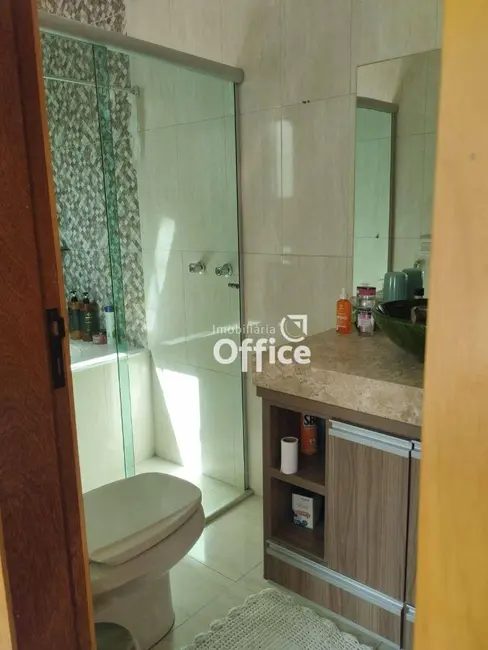 Foto 7 de Casa com 3 quartos à venda, 300m2 em Residencial Vale do Sol, Anapolis - GO