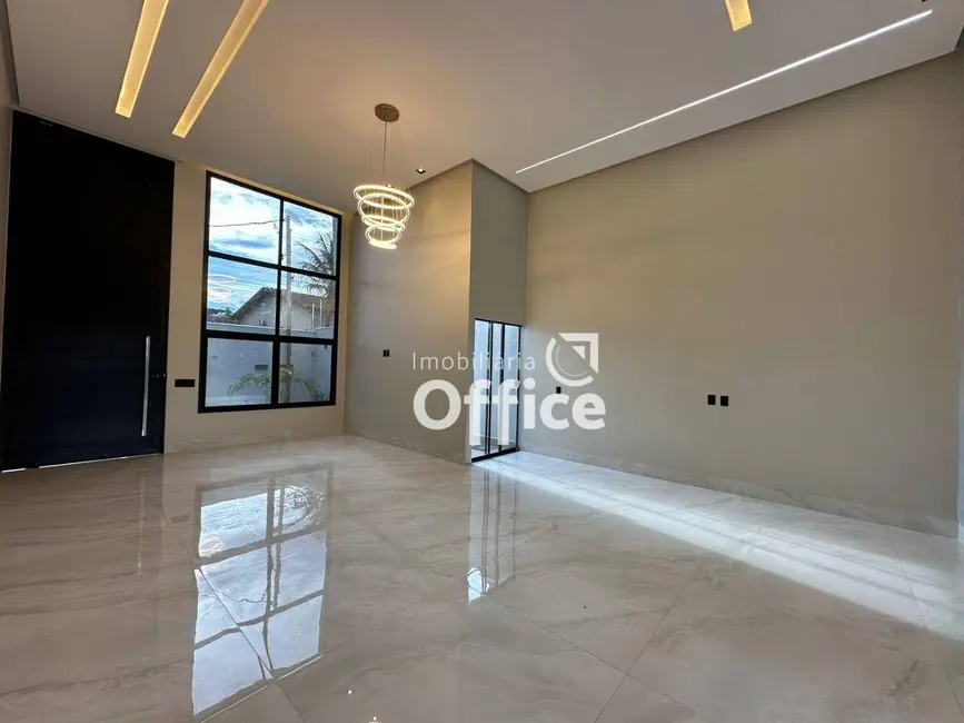 Foto 4 de Casa com 3 quartos à venda, 300m2 em Parque Brasília 2ª Etapa, Anapolis - GO