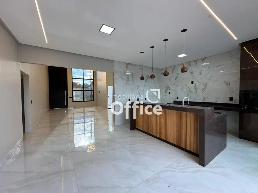 Foto 9 de Casa com 3 quartos à venda, 300m2 em Parque Brasília 2ª Etapa, Anapolis - GO