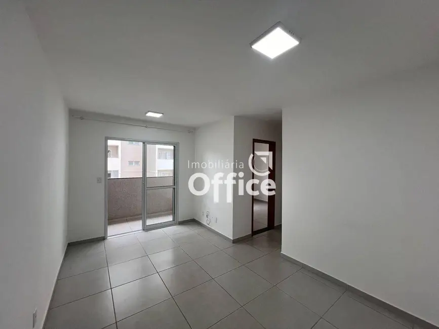 Foto 2 de Apartamento com 2 quartos para alugar, 56m2 em Vila Santa Maria, Anapolis - GO