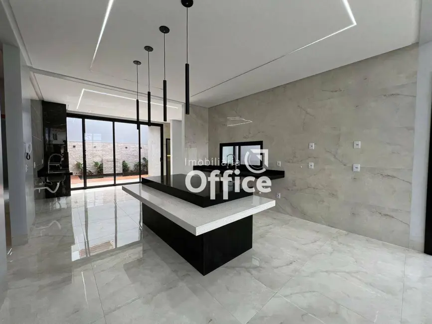 Foto 8 de Casa com 3 quartos à venda, 300m2 em Parque Brasília 2ª Etapa, Anapolis - GO