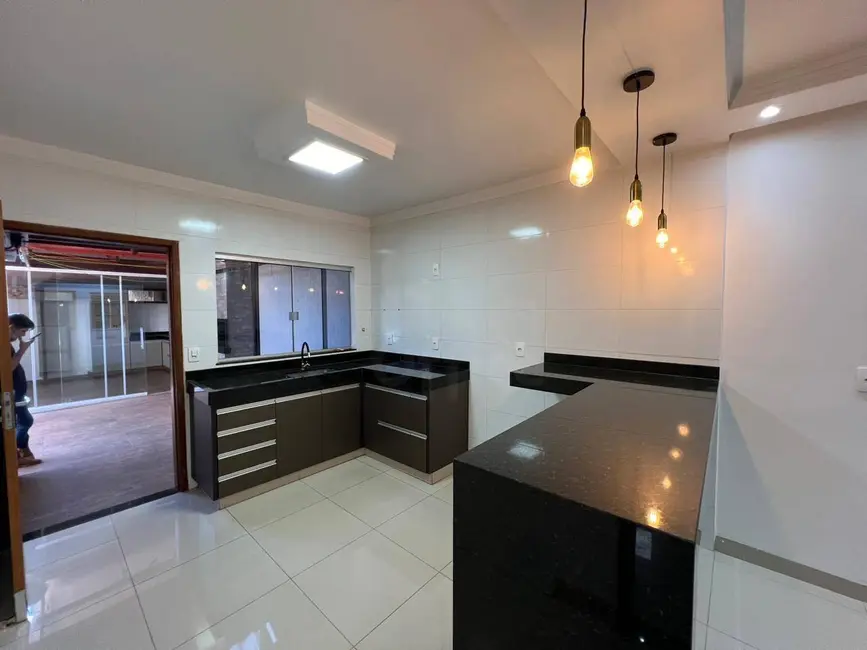 Foto 5 de Casa com 3 quartos à venda e para alugar, 209m2 em Jardim Europa, Anapolis - GO