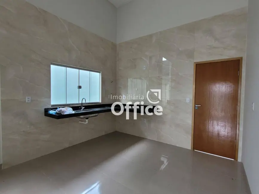 Foto 8 de Casa com 3 quartos à venda, 300m2 em Parque das Primaveras, Anapolis - GO