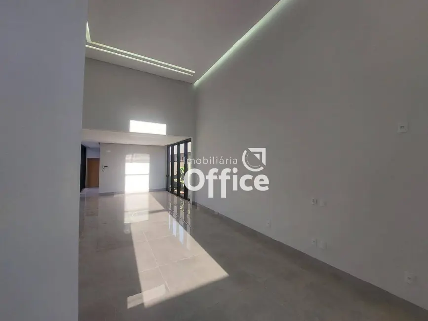 Foto 3 de Casa com 3 quartos à venda, 390m2 em Condomínio Residencial Grand Trianon, Anapolis - GO