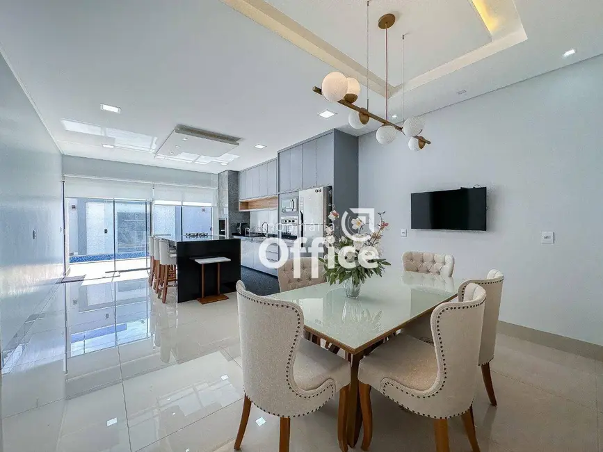 Foto 9 de Casa com 3 quartos à venda, 300m2 em Parque Brasília 2ª Etapa, Anapolis - GO