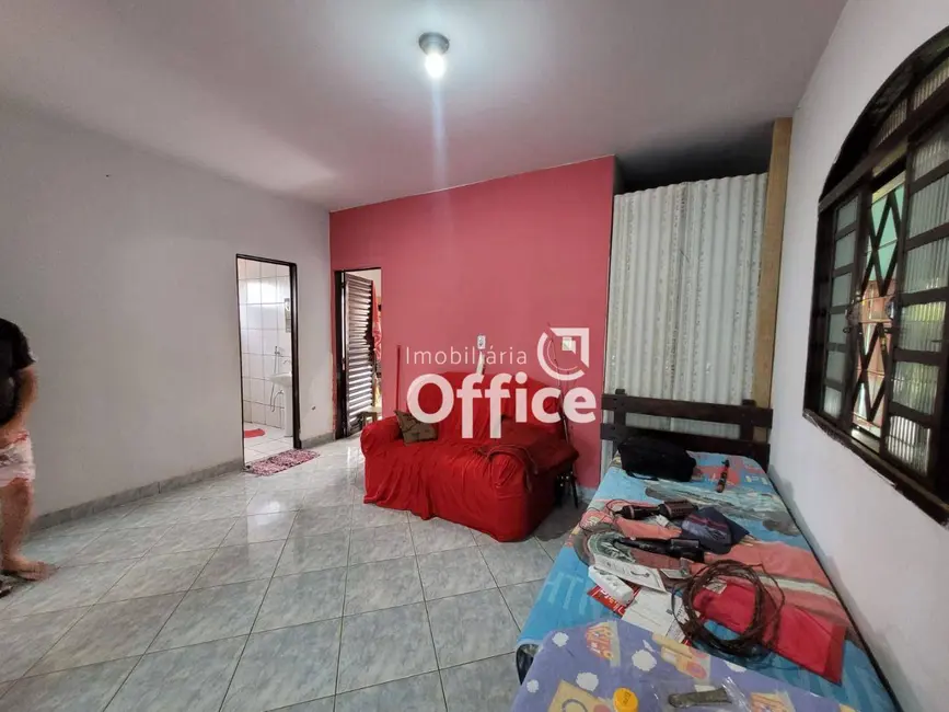 Foto 3 de Casa com 3 quartos à venda, 300m2 em Parque das Primaveras, Anapolis - GO