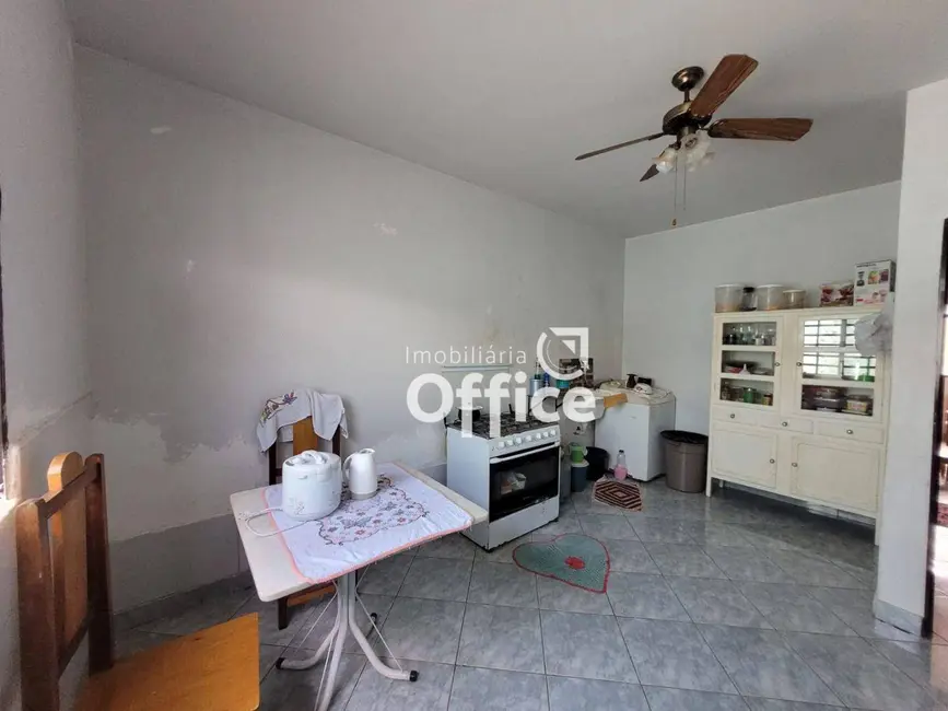 Foto 9 de Casa com 3 quartos à venda, 300m2 em Parque das Primaveras, Anapolis - GO