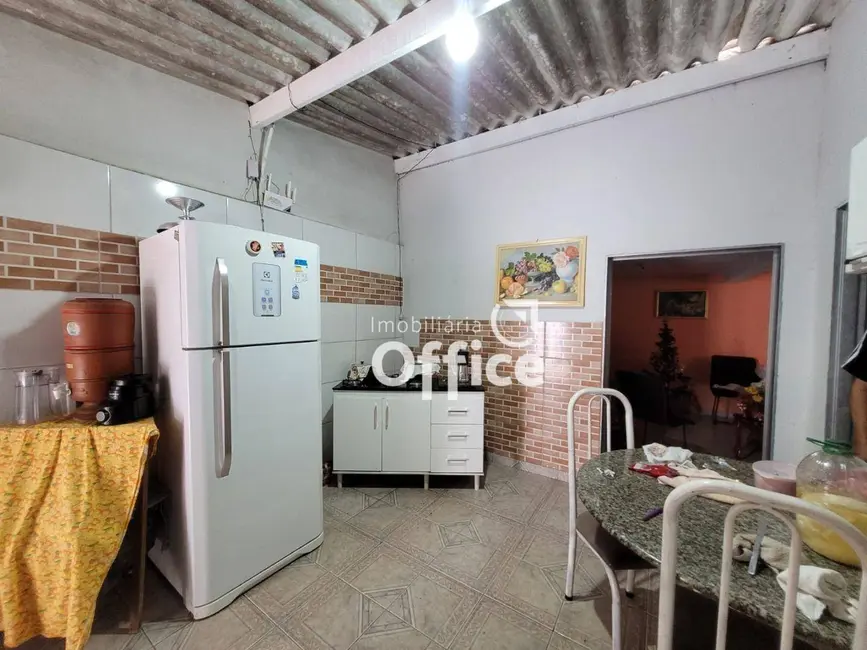 Foto 8 de Casa com 3 quartos à venda, 300m2 em Parque das Primaveras, Anapolis - GO