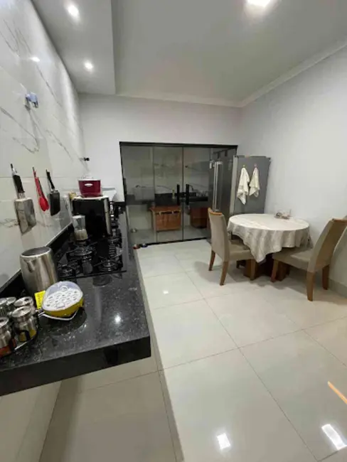 Casa com 3 quartos à venda, 150m2 em Anapolis - GO - imagem 9 Foto 9 de Casa com 3 quartos à venda, 150m2 em Anapolis - GO