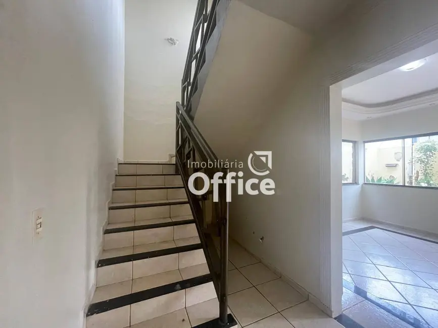 Casa com 4 quartos à venda, 320m2 em Alvorada, Anapolis - GO - imagem 9 Foto 9 de Casa com 4 quartos à venda, 320m2 em Alvorada, Anapolis - GO