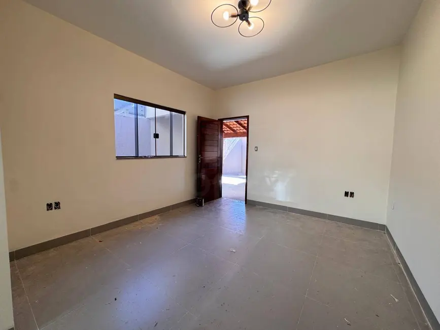 Foto 6 de Casa com 3 quartos à venda, 300m2 em Anapolis - GO