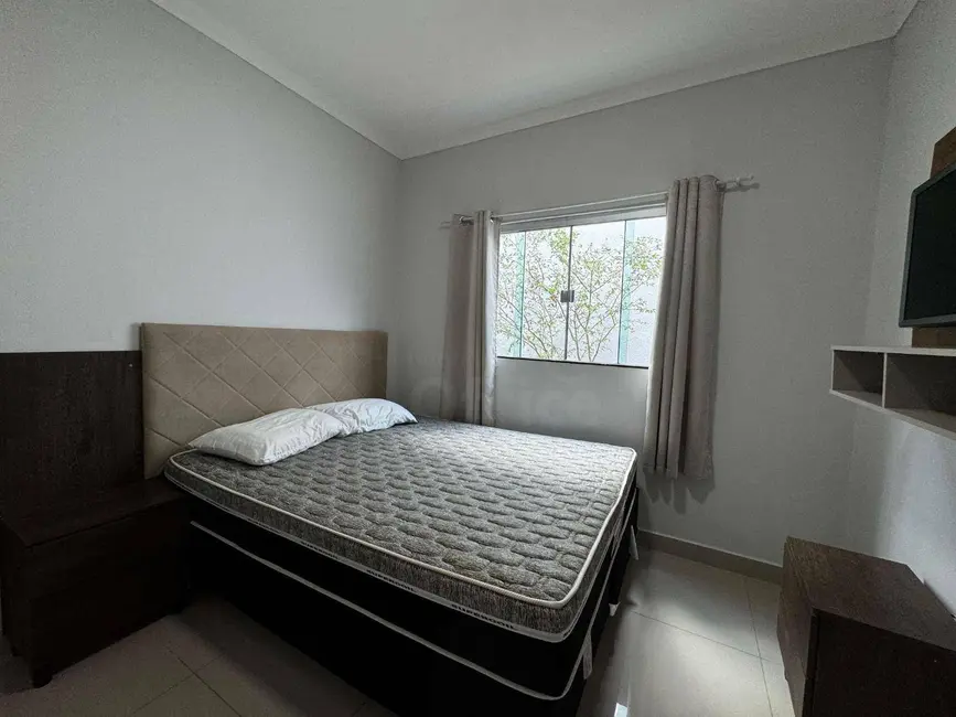 Foto 9 de Casa com 3 quartos para alugar, 180m2 em Recanto do Sol, Anapolis - GO