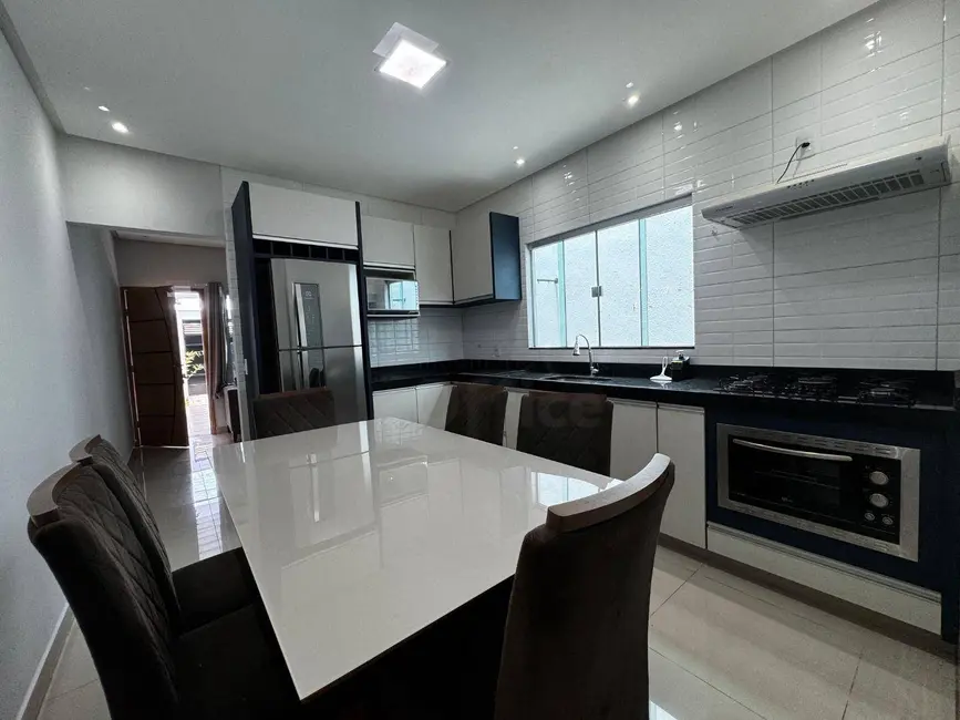 Foto 8 de Casa com 3 quartos para alugar, 180m2 em Recanto do Sol, Anapolis - GO