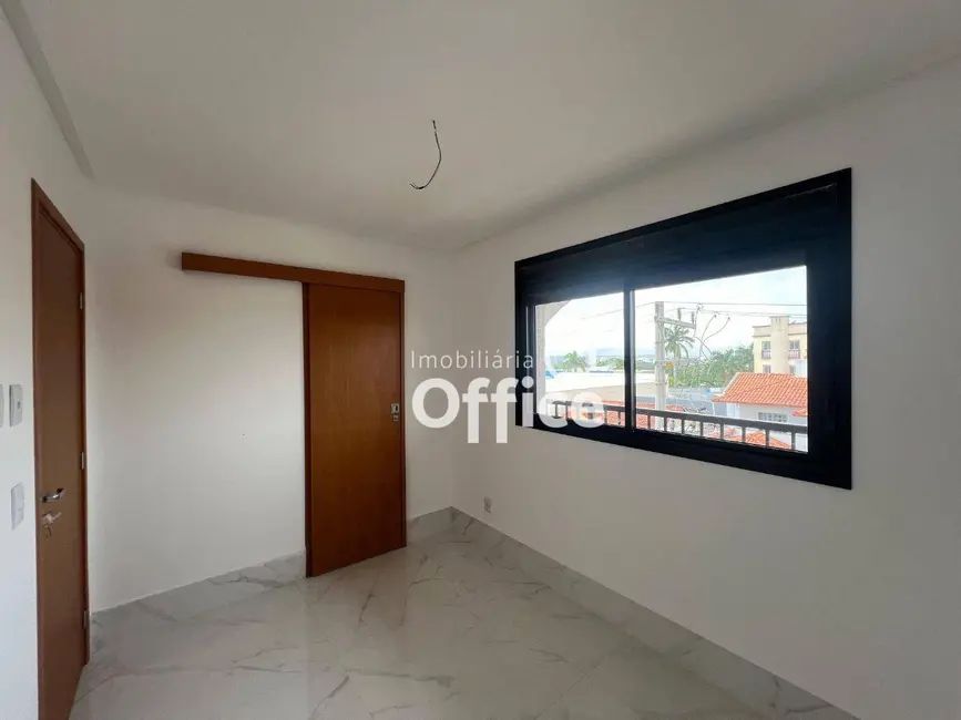 Foto 7 de Apartamento com 3 quartos à venda e para alugar, 89m2 em Anapolis - GO